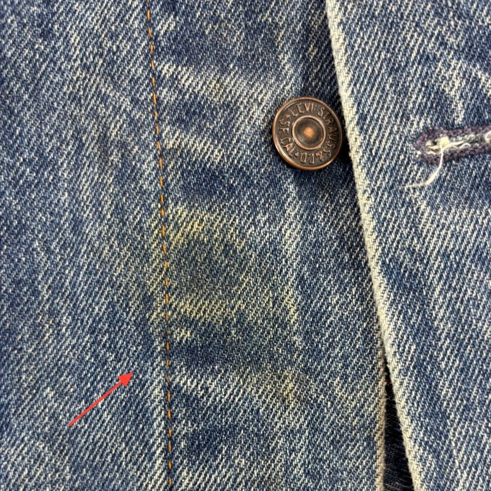 Levi's 71506‎ 0216 Vintage Trucker Jacket Men's 40 Made in Canada Denim Distress